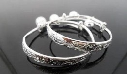 娱乐吃瓜戴手环的是谁啊,娱乐圈新热点引热议