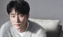 娱乐圈吃瓜小说双男主,瓜田里的双男主风云录