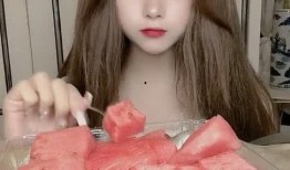 娱乐吃瓜小姐姐,跟随吃瓜小姐姐探寻明星幕后故事